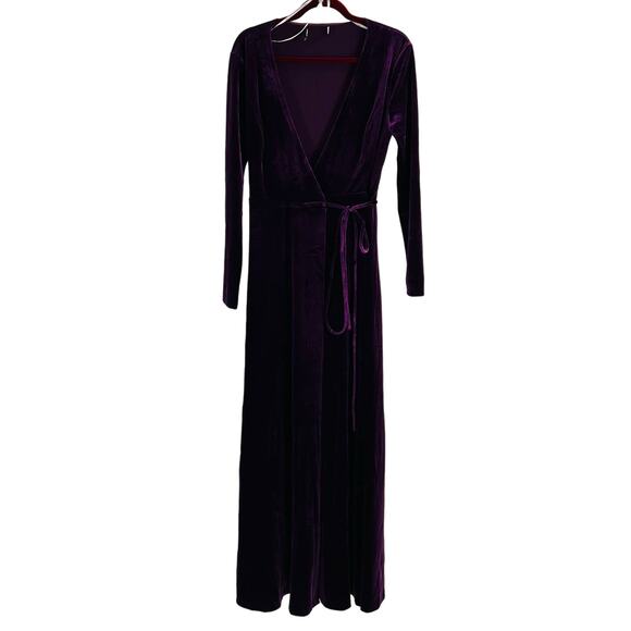 LULU'S Sz S Jacinda Plum Purple Velvet Wrap Maxi Evening Party Dress NEW B33 - Picture 2 of 8